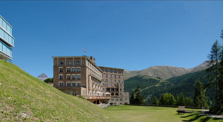 Hotel Castell von weitem
